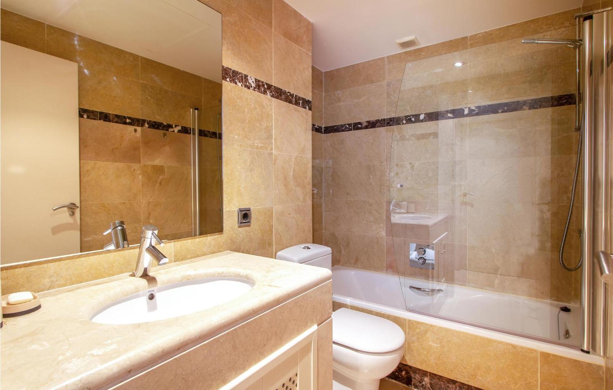 Lovely Apartment In Los Alcazares With Kitchen Eksteriør billede