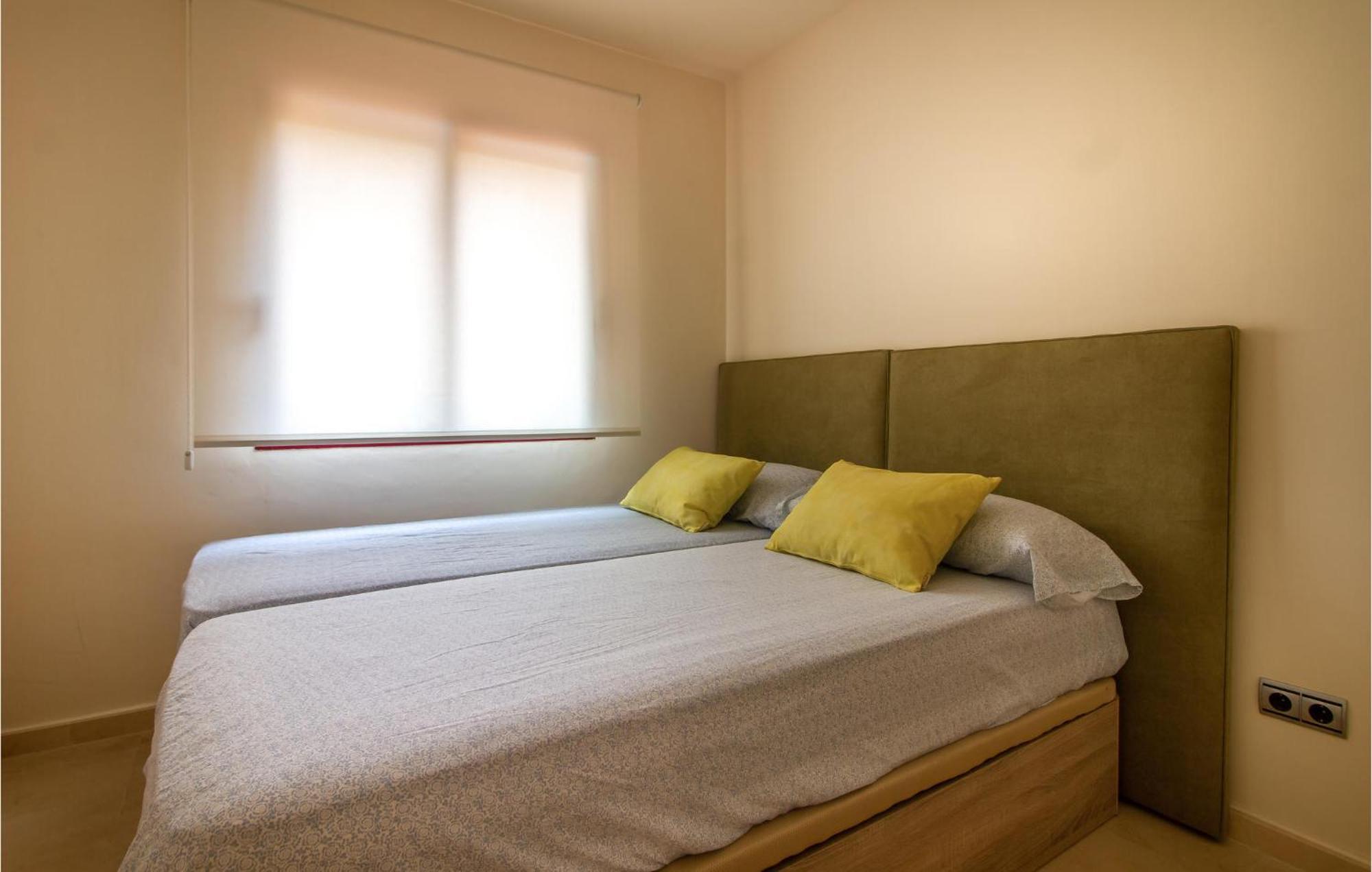 Lovely Apartment In Los Alcazares With Kitchen Eksteriør billede