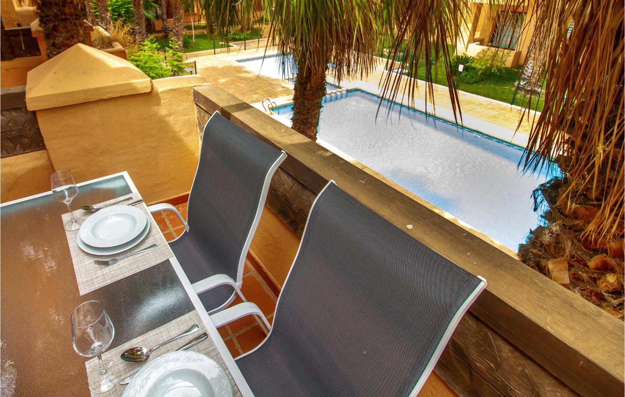 Lovely Apartment In Los Alcazares With Kitchen Eksteriør billede
