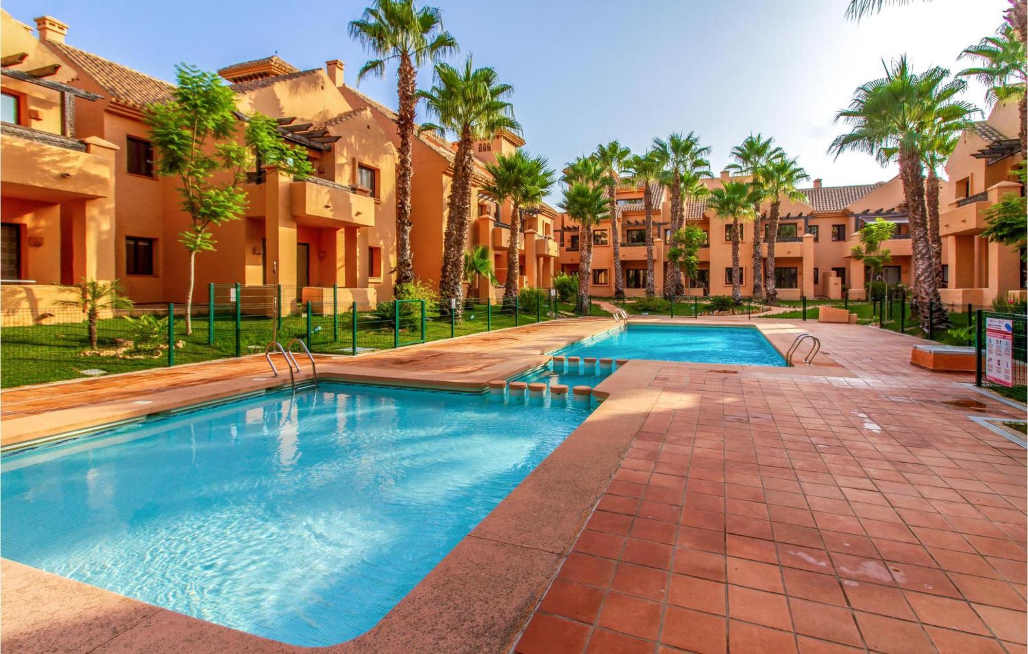 Lovely Apartment In Los Alcazares With Kitchen Eksteriør billede