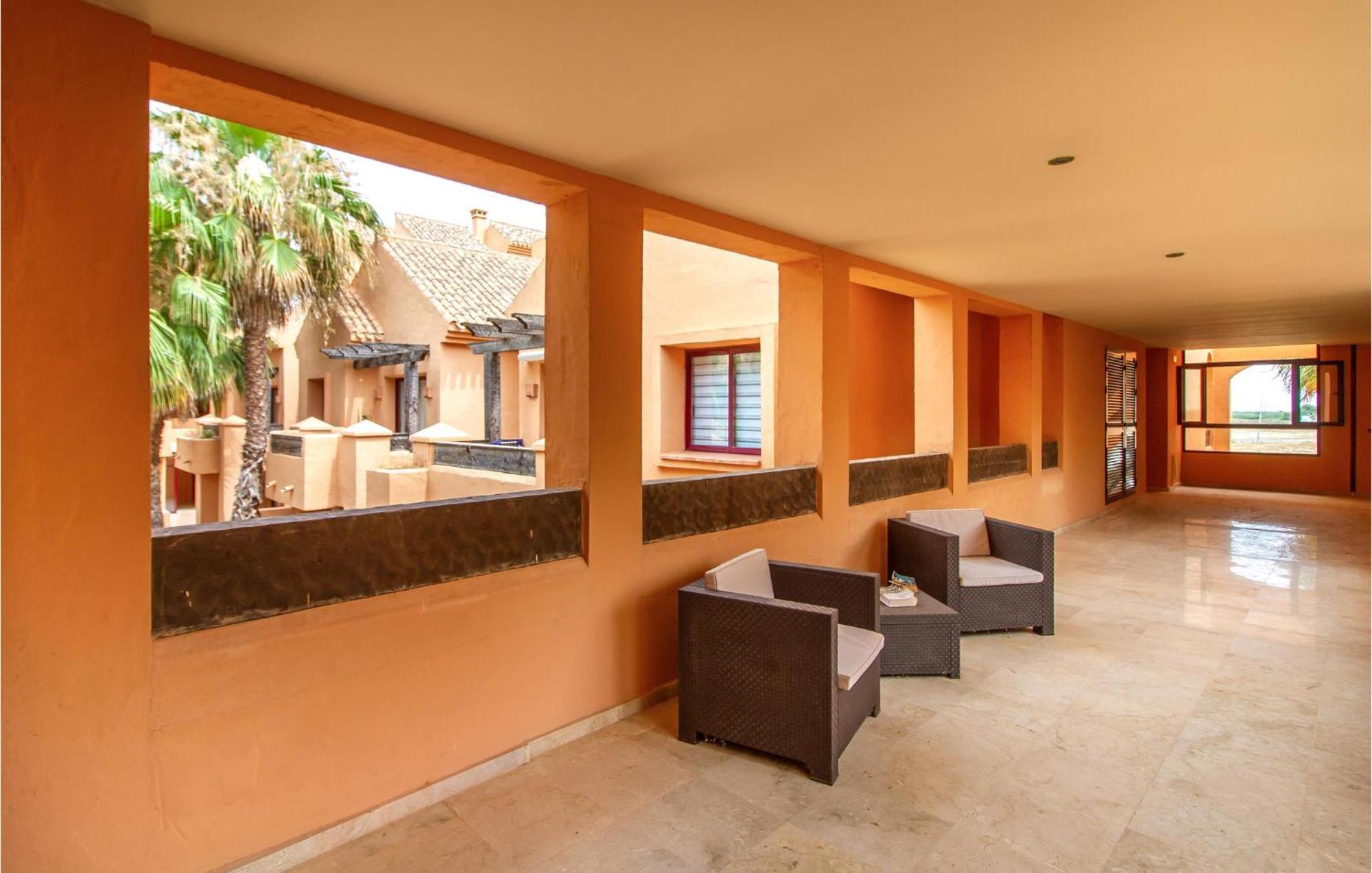 Lovely Apartment In Los Alcazares With Kitchen Eksteriør billede