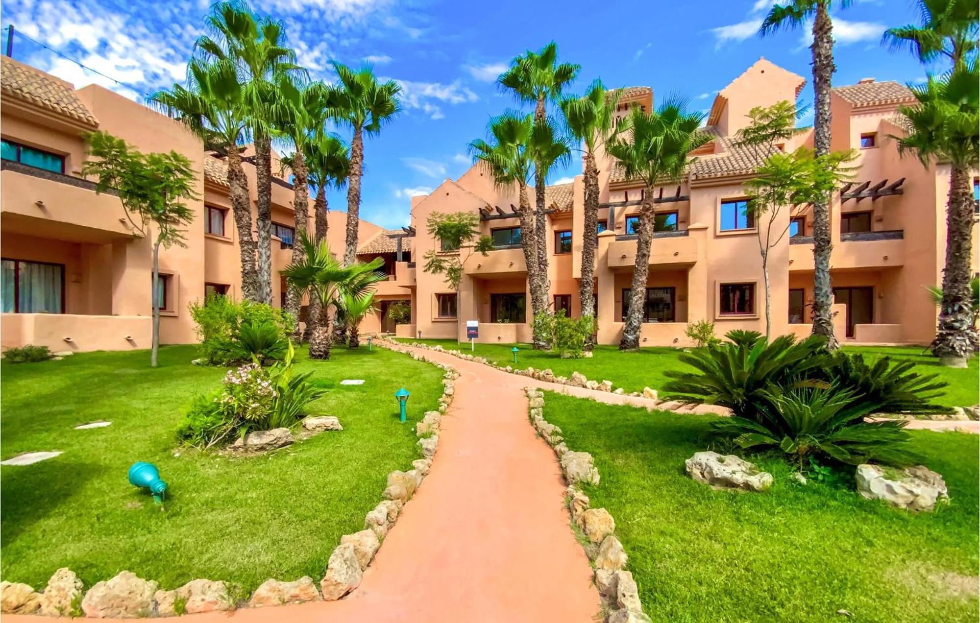 Lovely Apartment In Los Alcazares With Kitchen Eksteriør billede