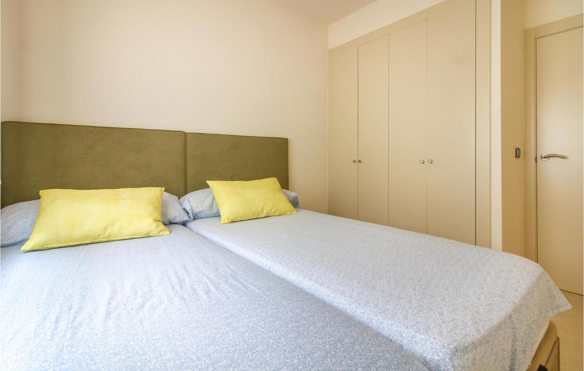 Lovely Apartment In Los Alcazares With Kitchen Eksteriør billede